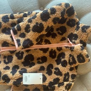 New With Tags Jumping Bean Leopard Print Sherpa 3T